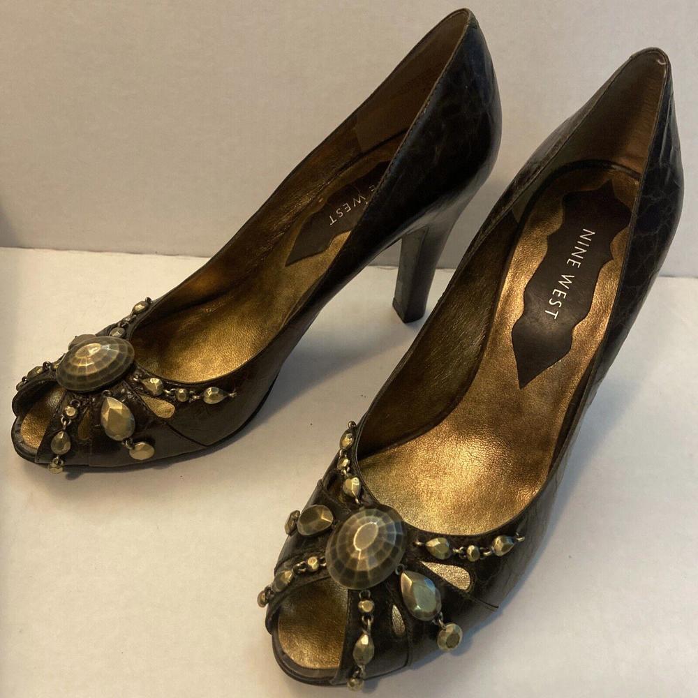 Nine West green embellished heels 7.5